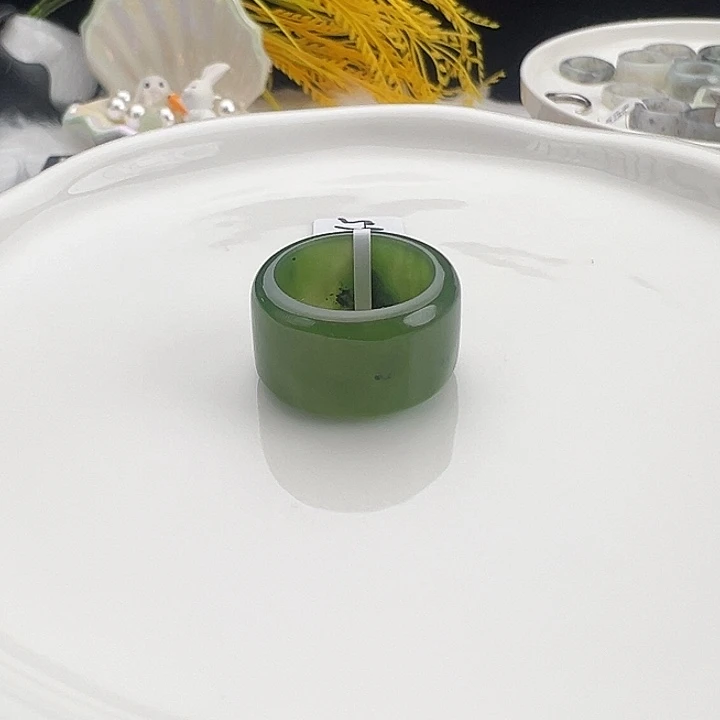 和田玉（糖玉）戒指未镶嵌新款碧玉16.6