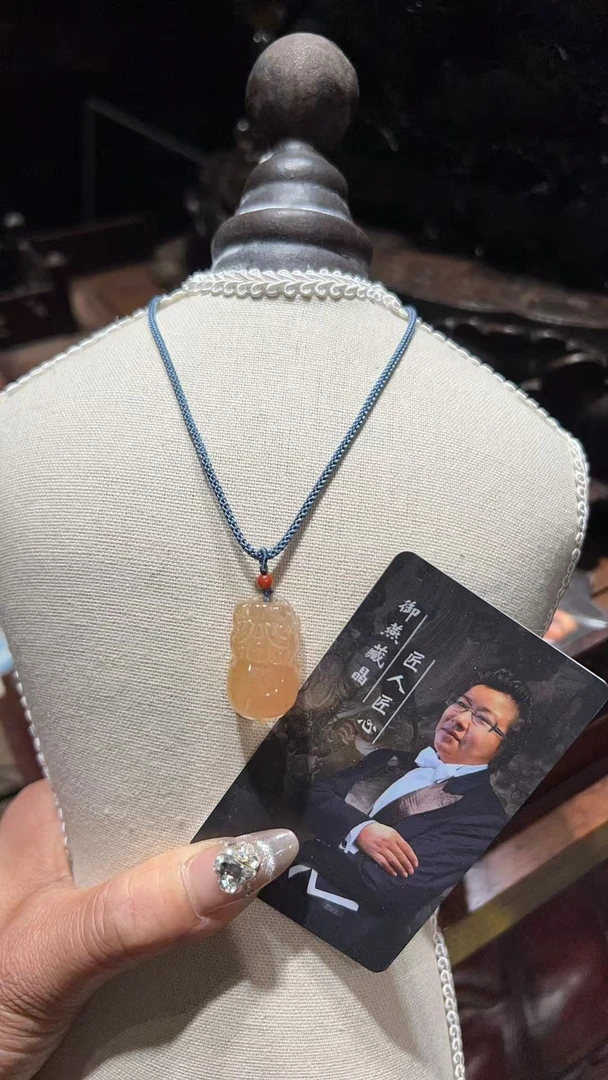幸运红水晶皮丘 挂坠