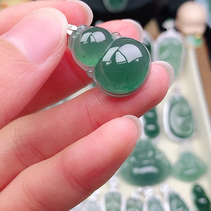 颈饰银S925镶嵌翡翠吊坠