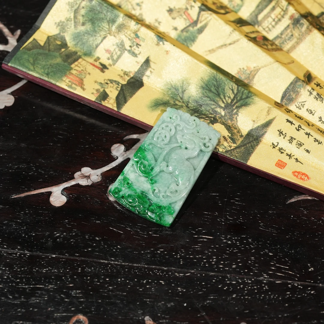 1.8香港王老板-翡翠吊坠3y818