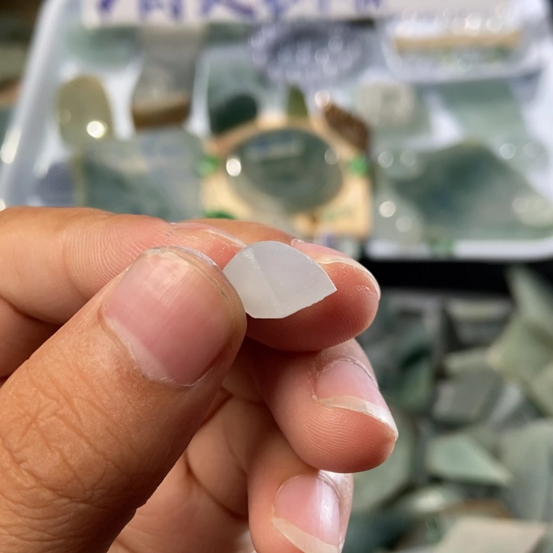 定制翡翠未镶嵌天然缅甸翡翠a货包工界面