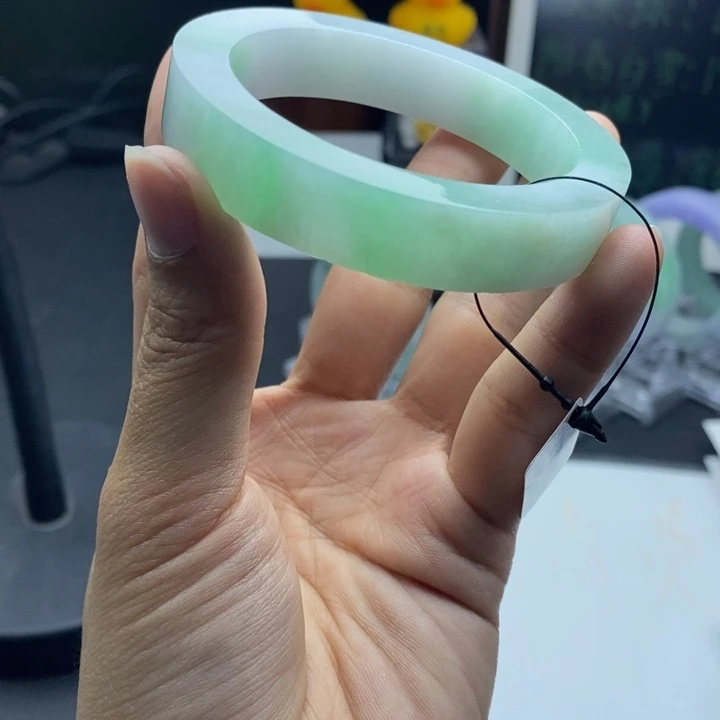 定制翡翠翡翠手镯未镶嵌