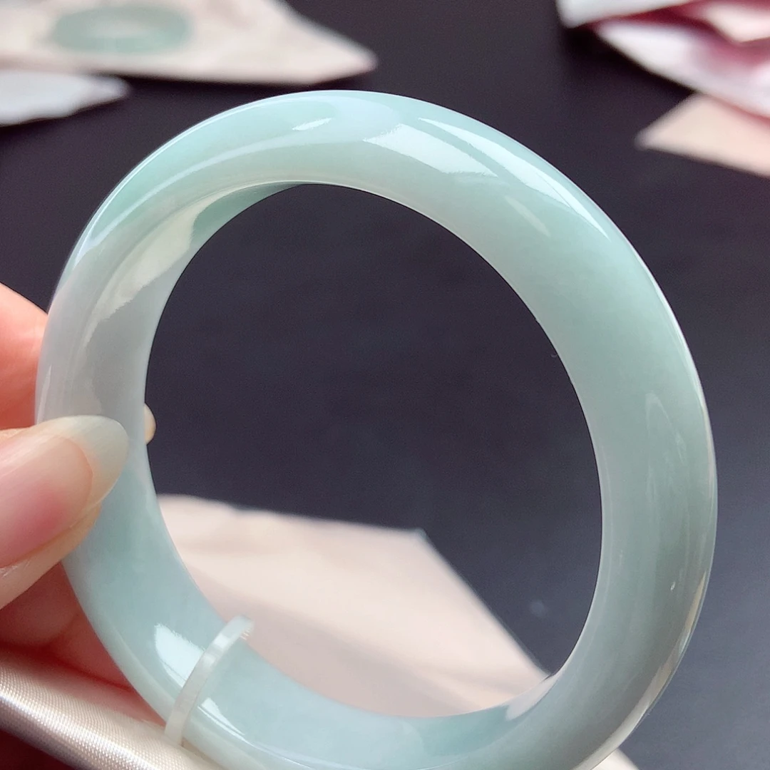 翡翠未镶嵌手镯58.6圈口