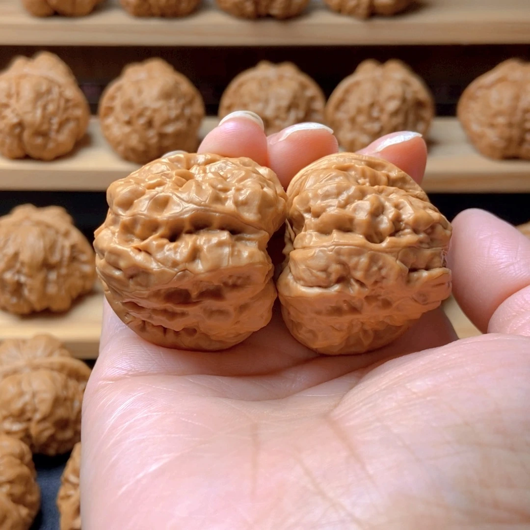 文玩核桃吊坠蛤蟆头