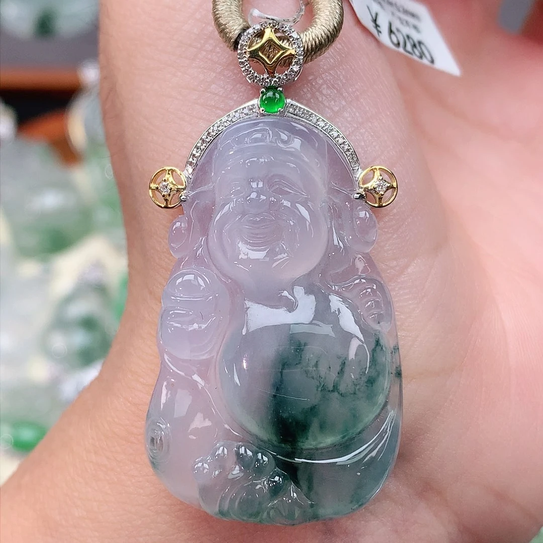 颈饰18K金镶嵌翡翠财神爷