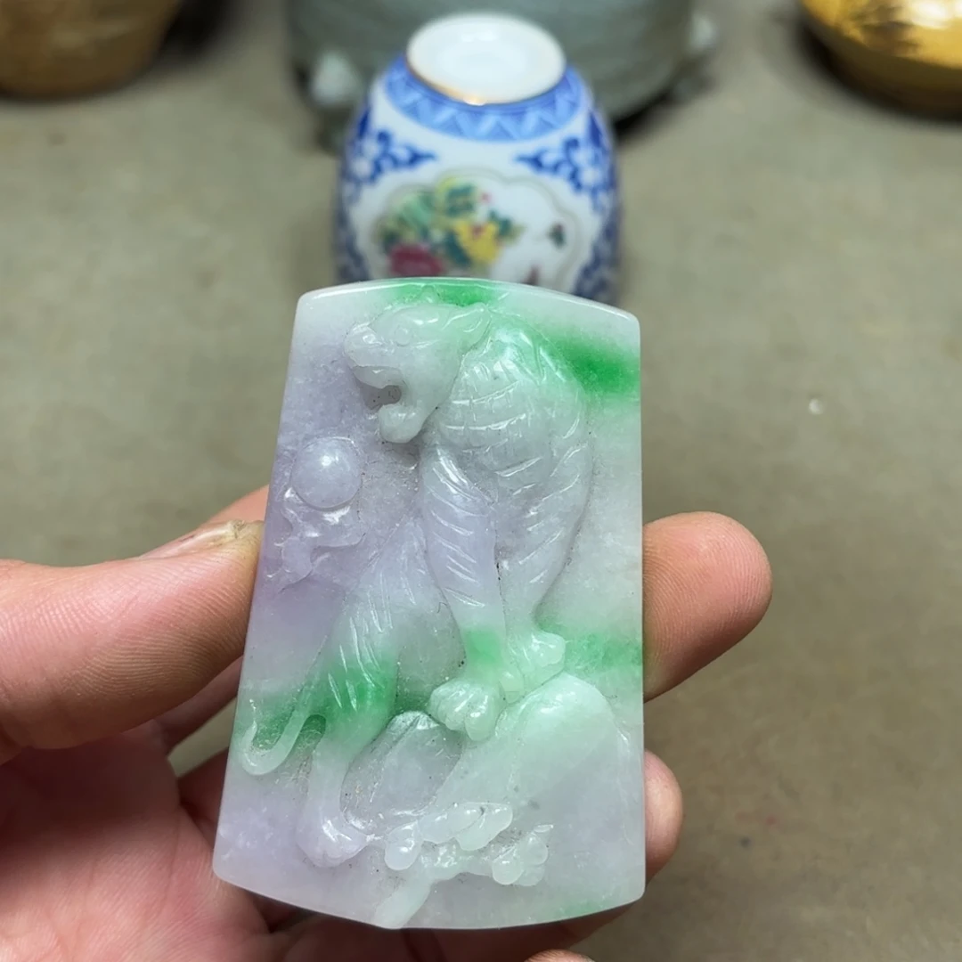 这个物件挺老气啊