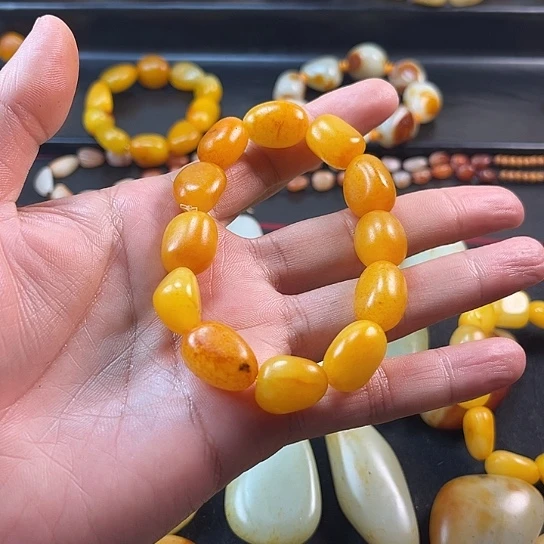 风***行颈饰未镶嵌和田玉