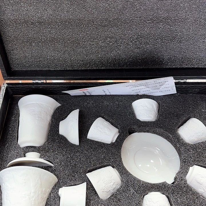 孤品茶具套装等。