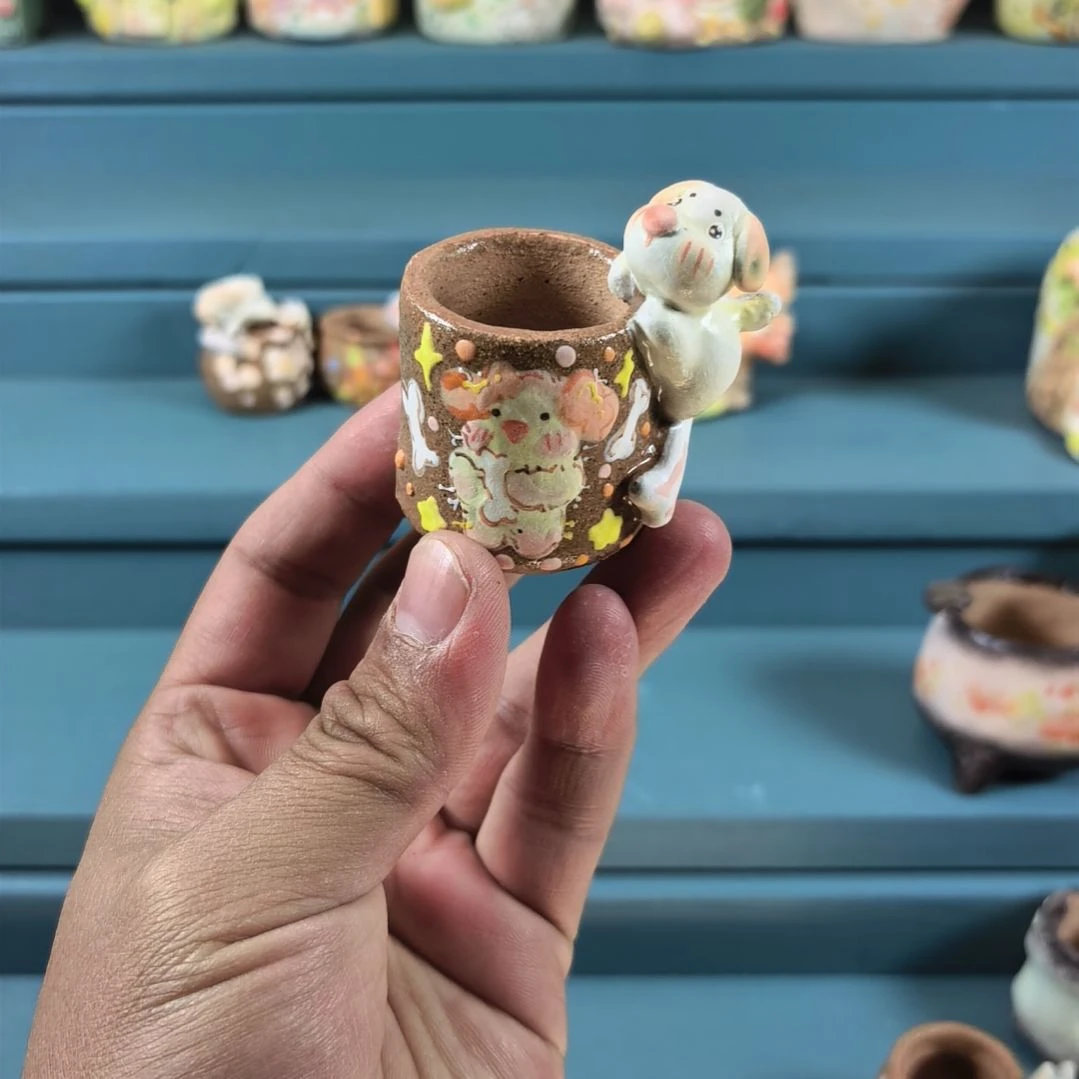 毛孩子吃骨头  手绘多肉花盆