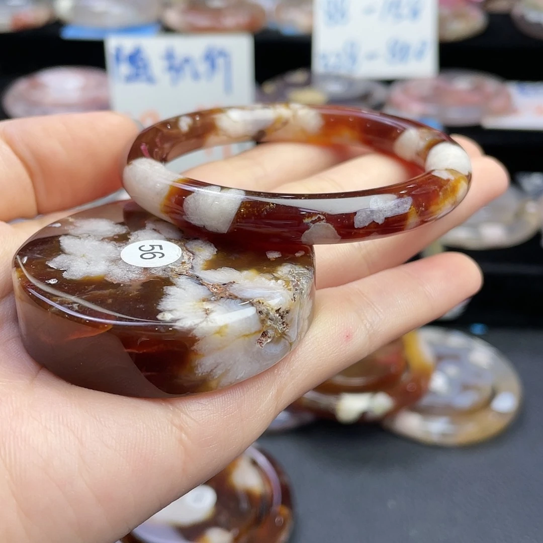 石英质玉手镯未镶嵌?**蛋54/56