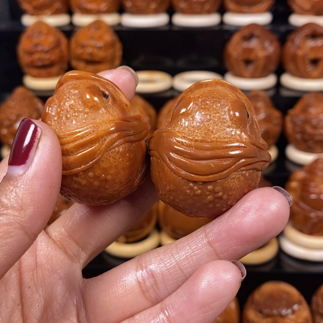 橄榄核吊坠用****3通尺一对蛙00078