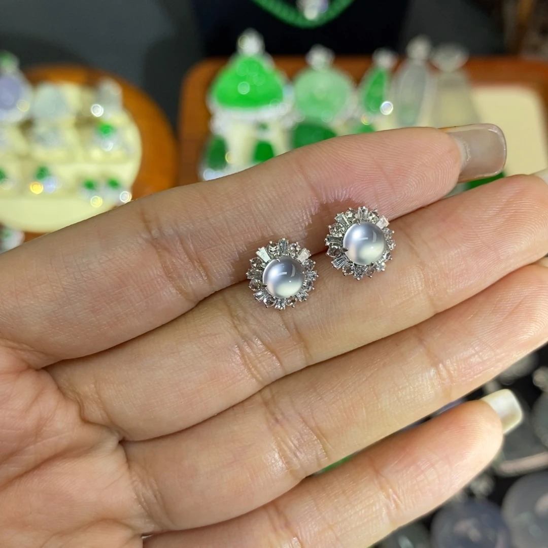 翡翠18K金镶嵌颈饰A货翡翠