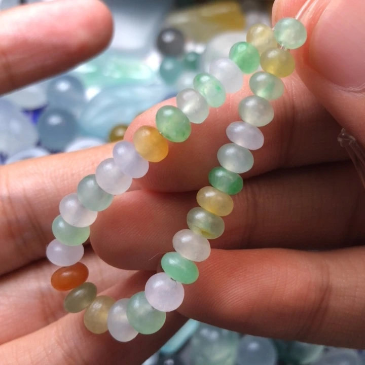 定制翡翠未镶嵌挂件