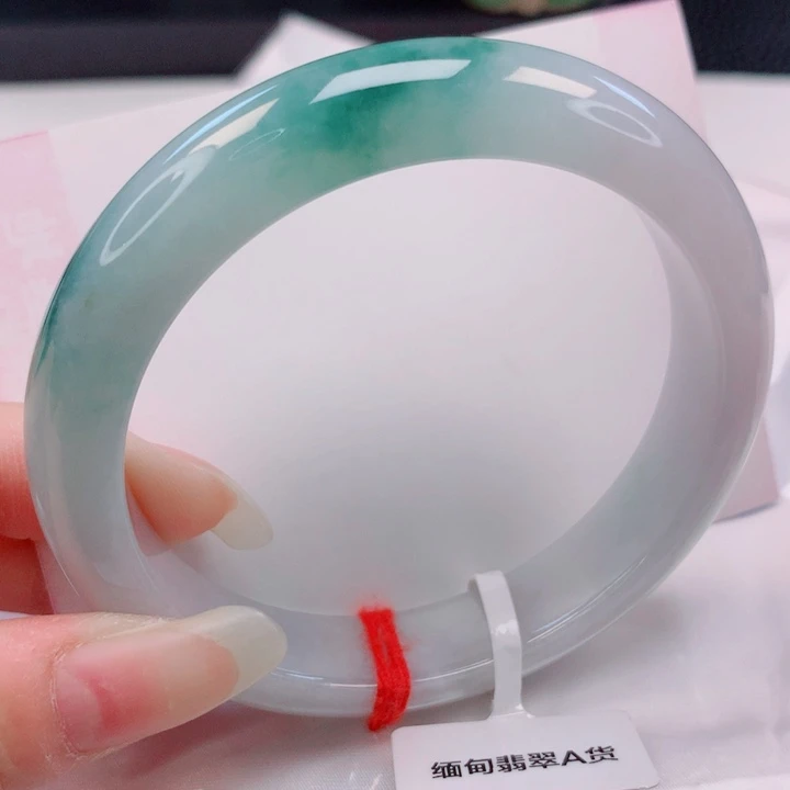 翡翠未镶嵌手镯58圈