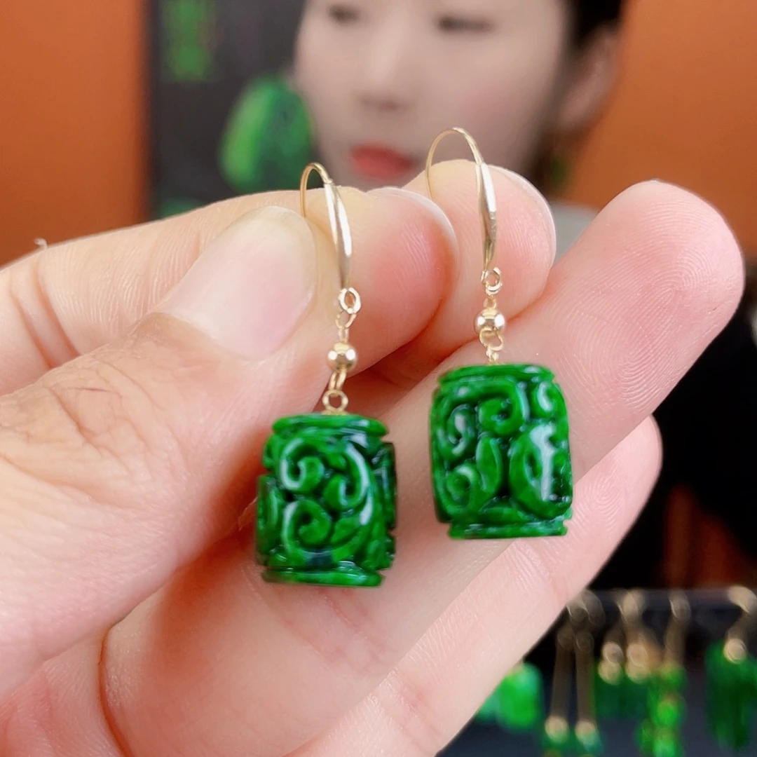 翡翠18K金镶嵌耳饰