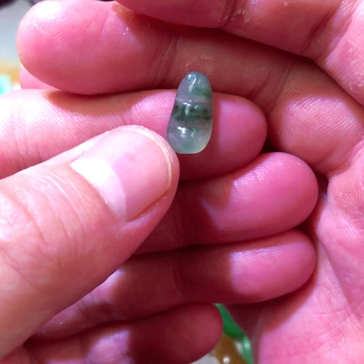 翡翠未镶嵌颈饰天然a货翡翠