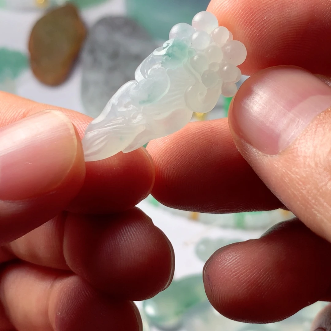 定制翡翠未镶嵌包工