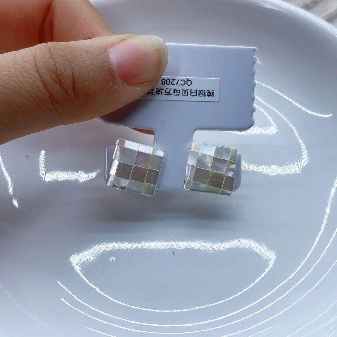 银S925镶嵌耳饰淡水珍珠