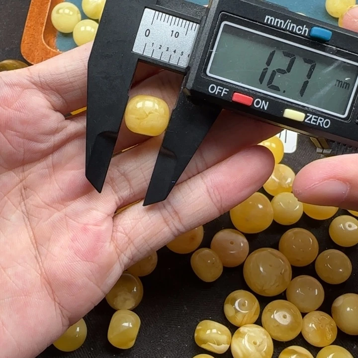 蜜蜡未镶嵌珠宝奇石天然380