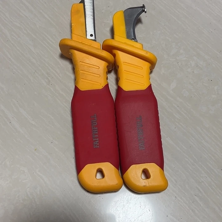 外贸品牌电工刀两把