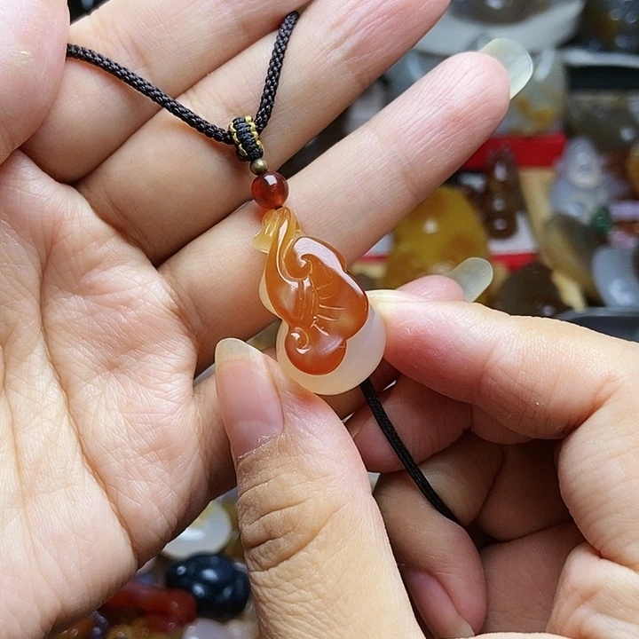 未镶嵌颈饰玛瑙/玉髓