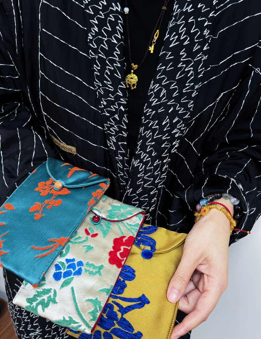 『福启新年』 浮力！独家定制机织漳缎&插画福满红包 可收藏 限量