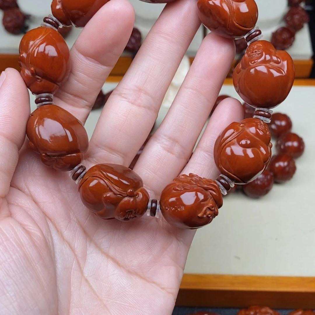 橄榄核吊坠越**好弥勒