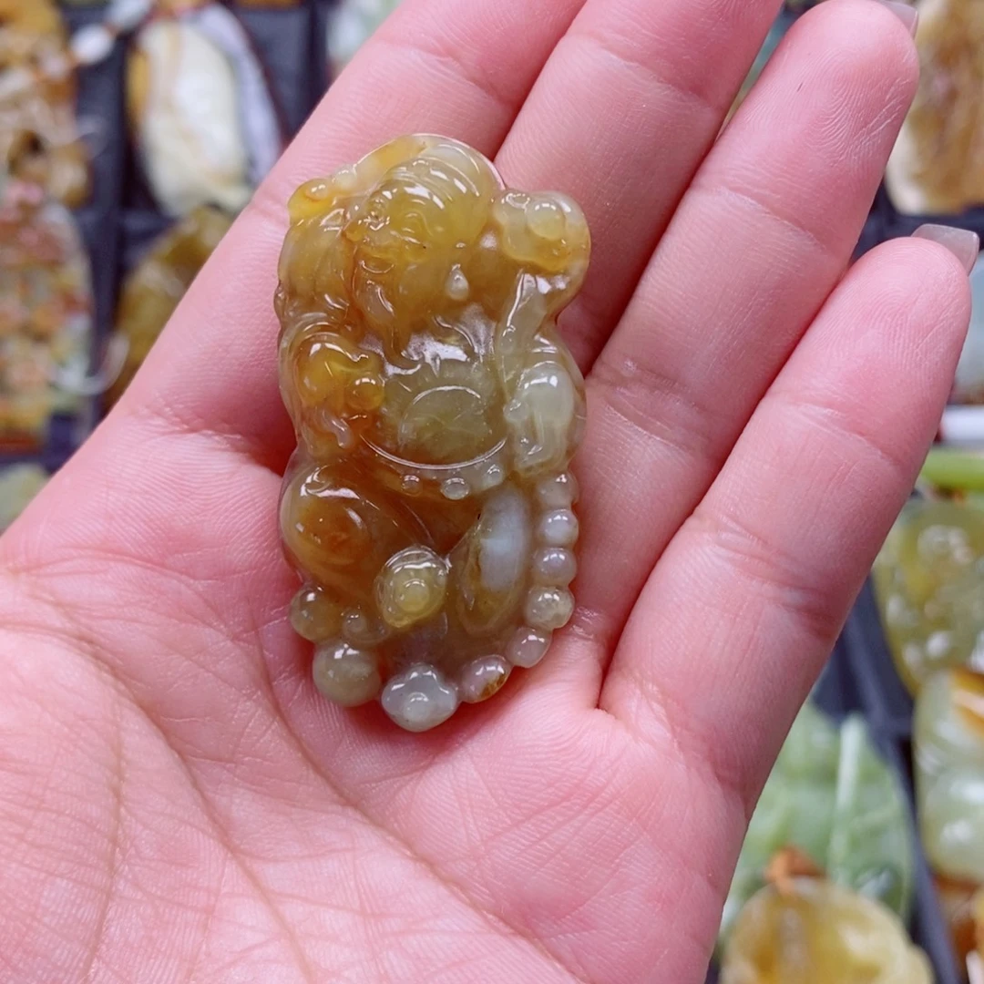 合金蛇纹石玉颈饰