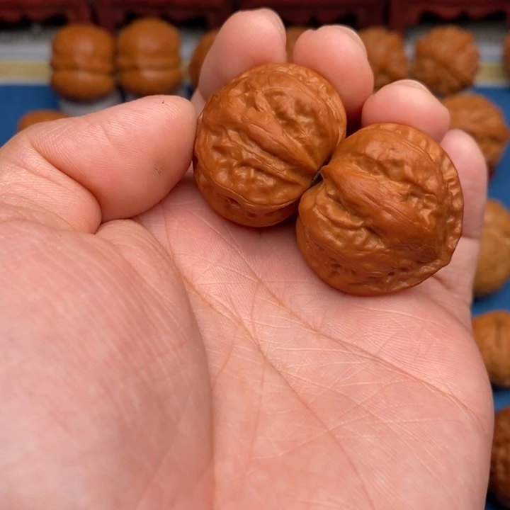 文玩核桃把件龙爪