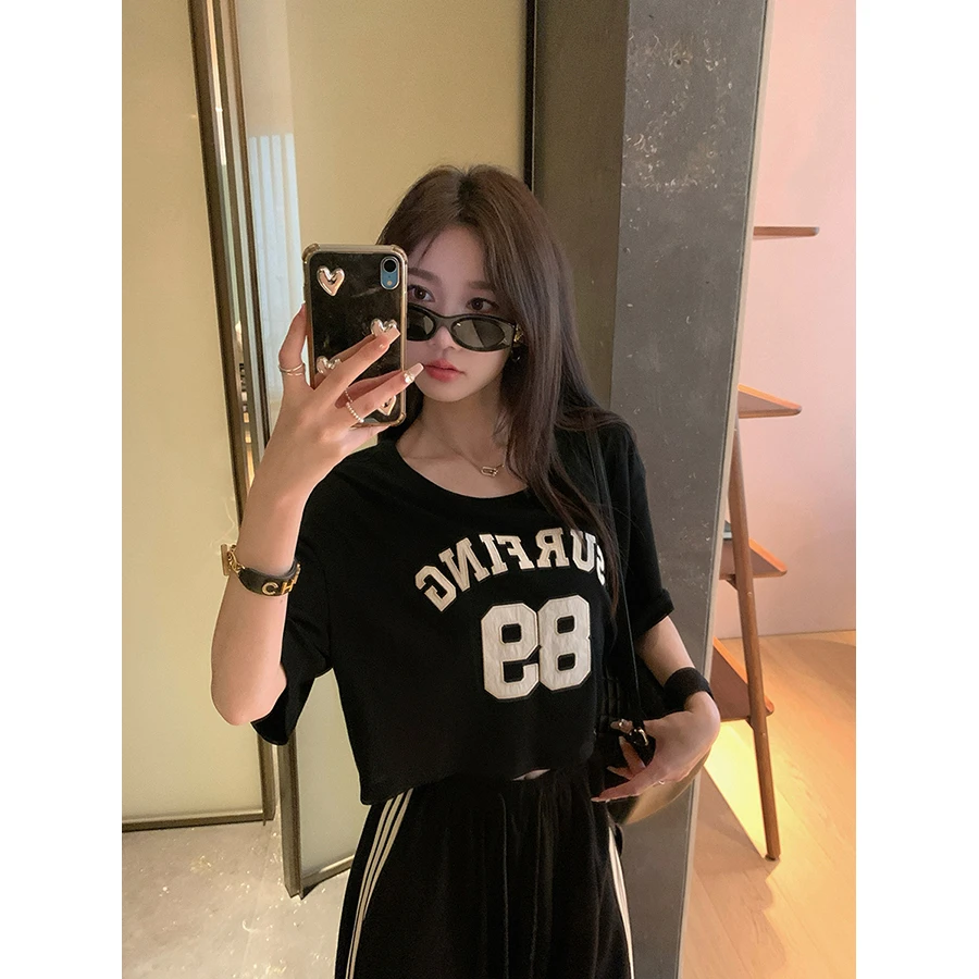 张贝贝 高弹云柔棉 美式贴布绣 韩系女团热辣短T