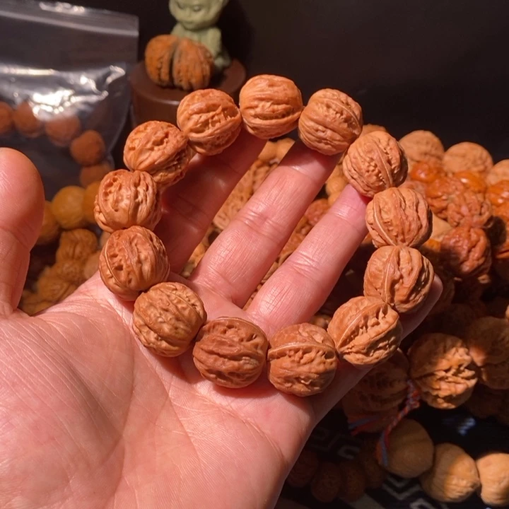 手串文玩核桃……44
