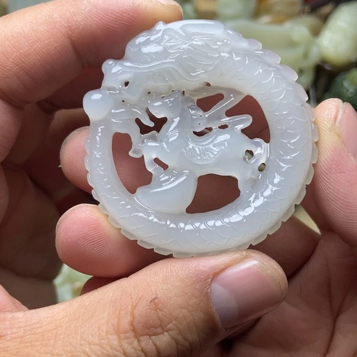 和田玉未镶嵌挂件