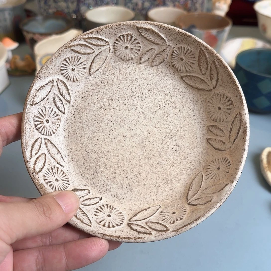 茶盏哈哈这不也就只有小