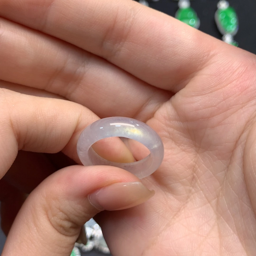 翡翠戒圈未镶嵌冰