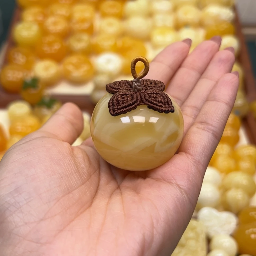 鑫***鑫琥珀未镶嵌颈饰蜜蜡