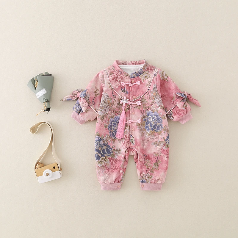 2025春款新款连体衣娃娃哈衣新生儿爬服