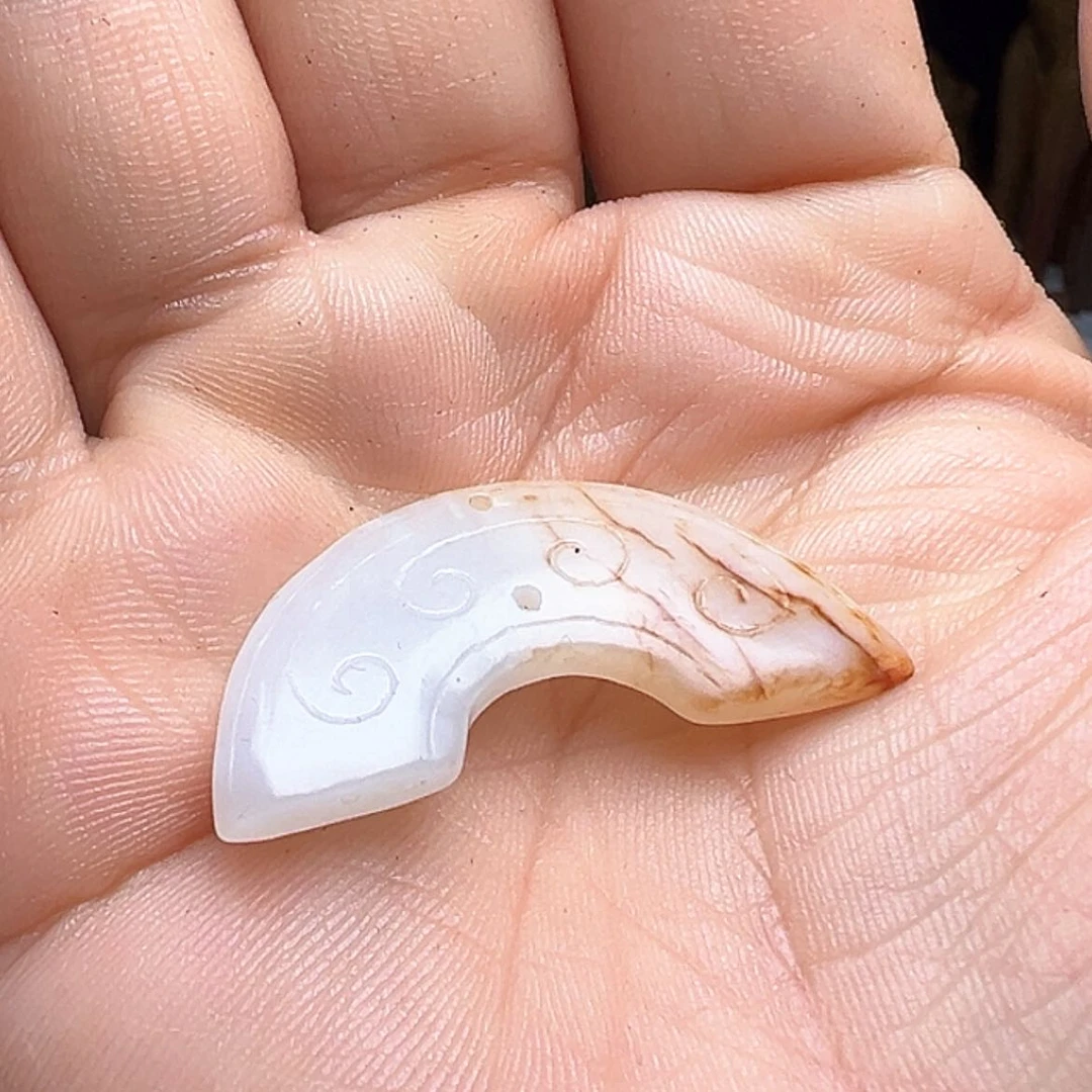 【闪购商品】和田玉挂件未镶嵌古***人