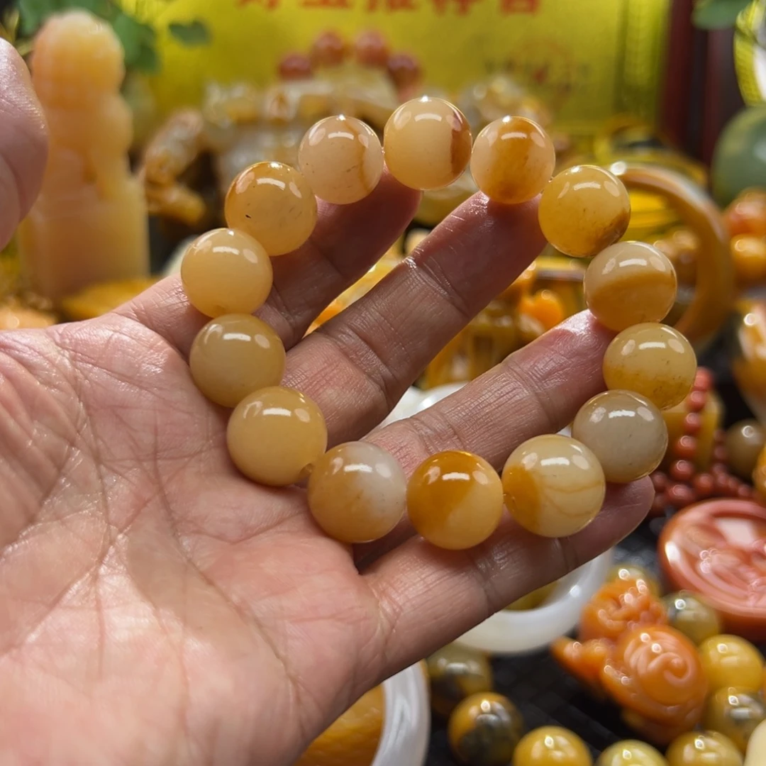 石英质玉未镶嵌颈饰