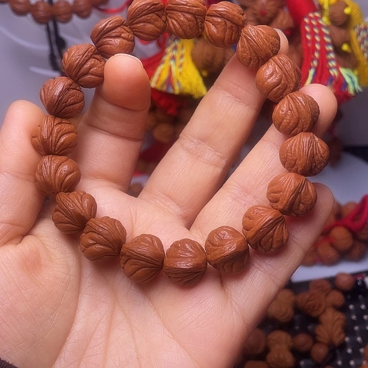 吊坠桃核龙纹桃枭