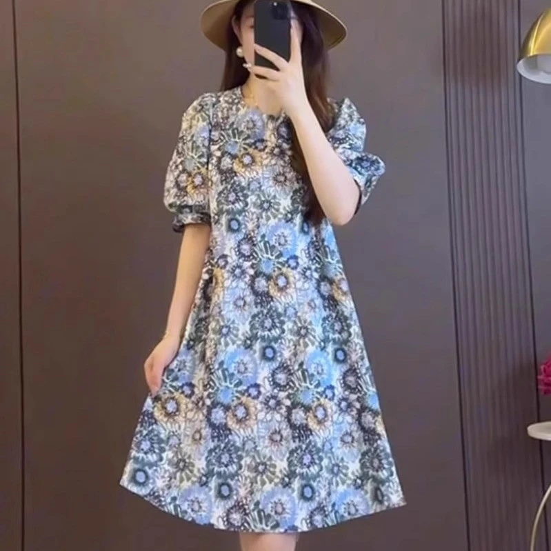 大码夏季新款宽松显瘦气质连衣裙胖mm短袖设计款碎花泡泡袖A字裙