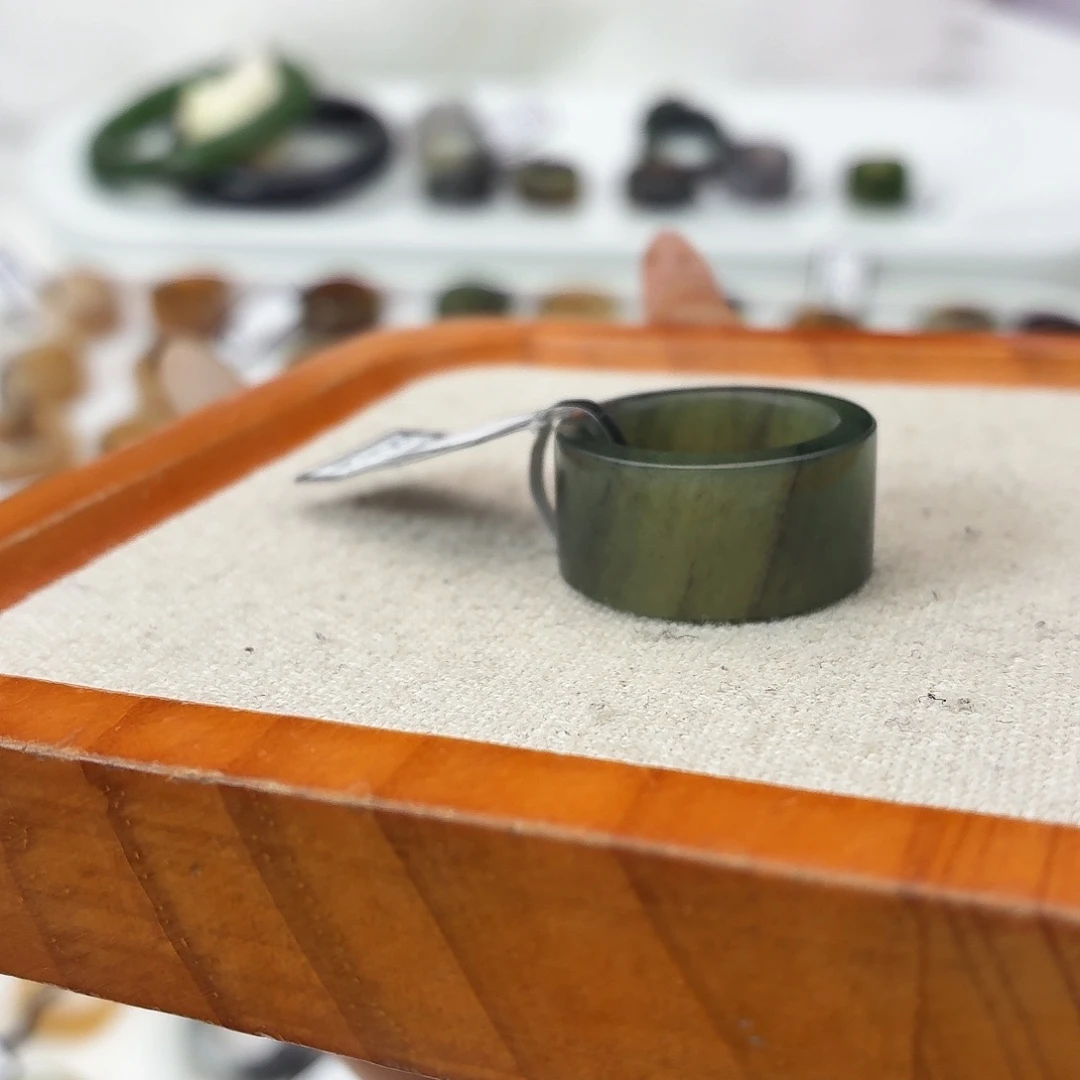 和田玉未镶嵌戒指c59青花直切17.0不退换