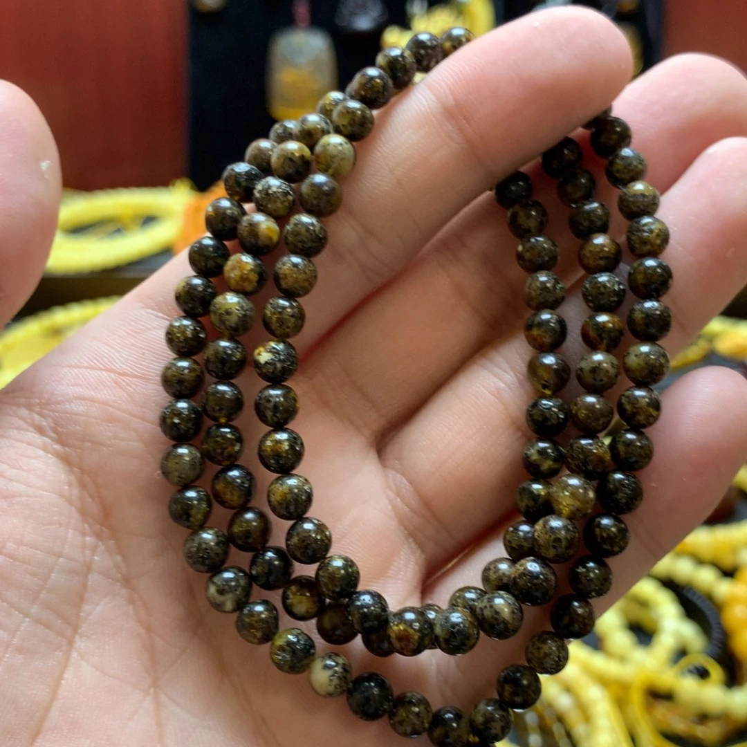 未镶嵌琥珀珠宝奇石