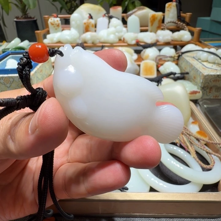 和田玉未镶嵌挂件