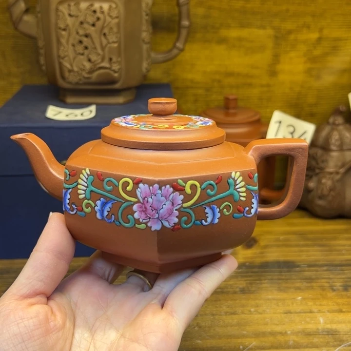 紫砂壶等艺术精品