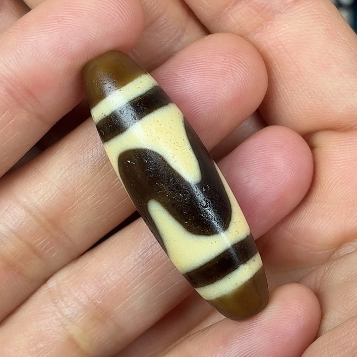 唯***饱玛瑙/玉髓未镶嵌颈饰