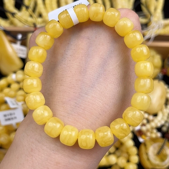 琥珀未镶嵌颈饰琥珀