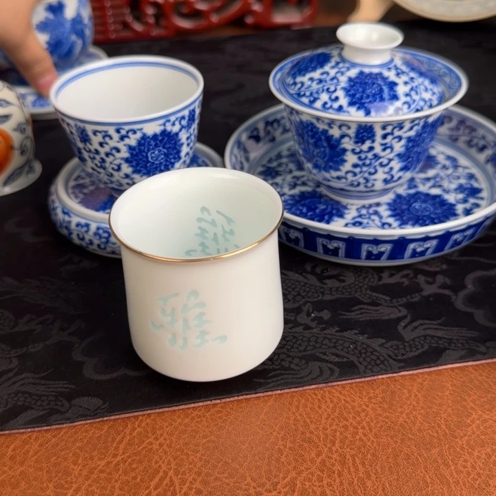 Z***R摆件景德镇陶瓷艺术品