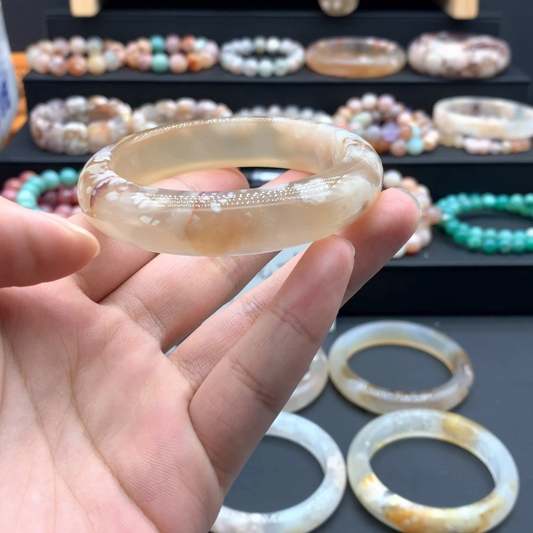 【闪购商品】手镯玛瑙/玉髓未镶嵌不****人