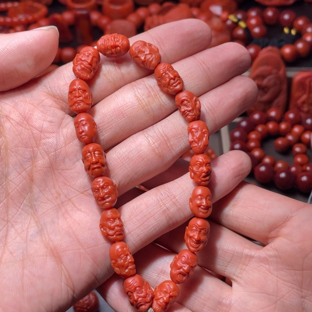 南红玛瑙保山十八罗汉手持 收藏品未镶嵌