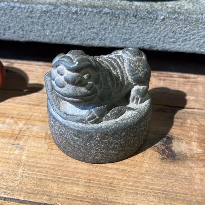 石材静****镇纸狮福建青石
